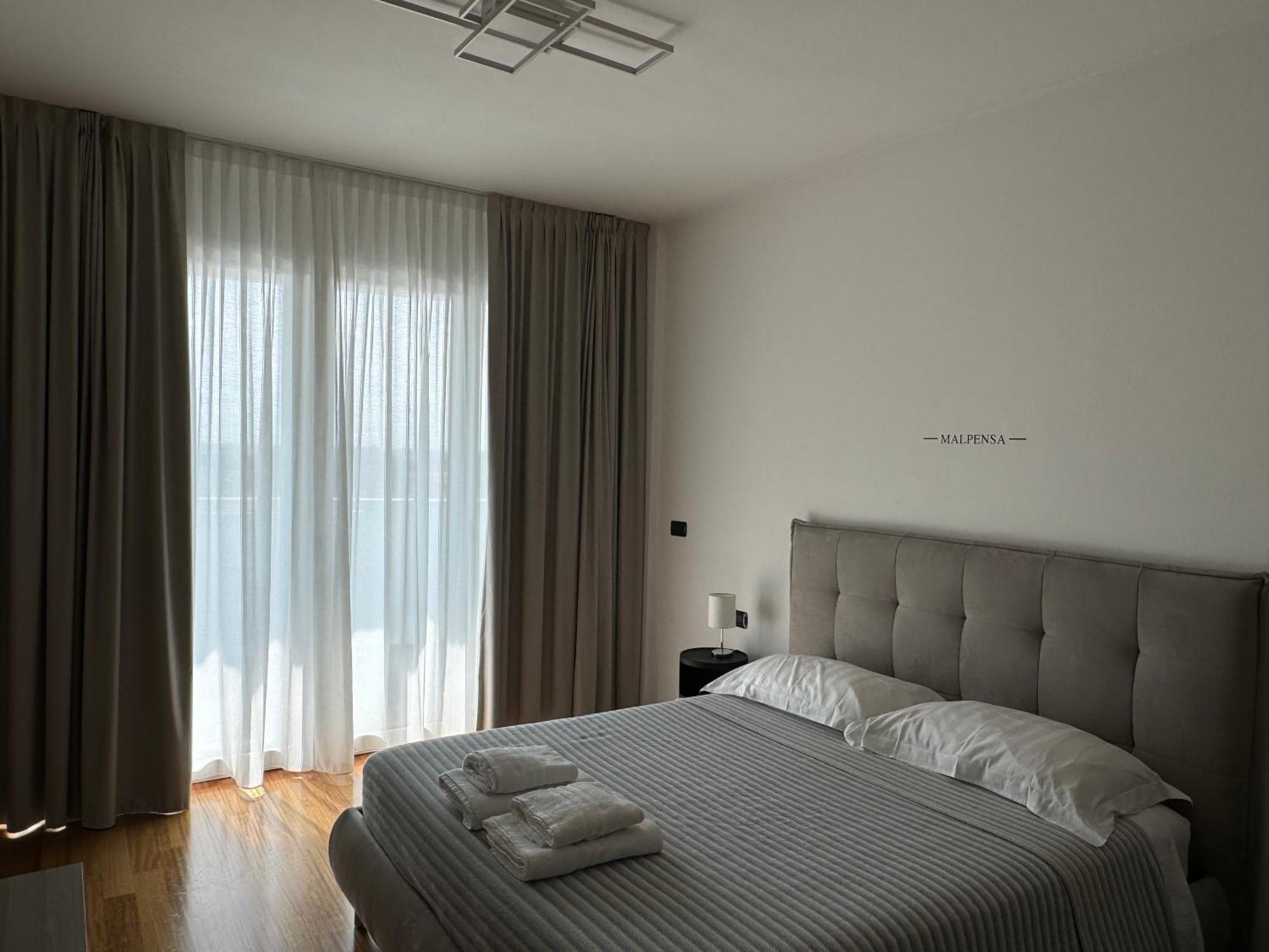 White Palace Malpensa Gallarate Eksteriør billede